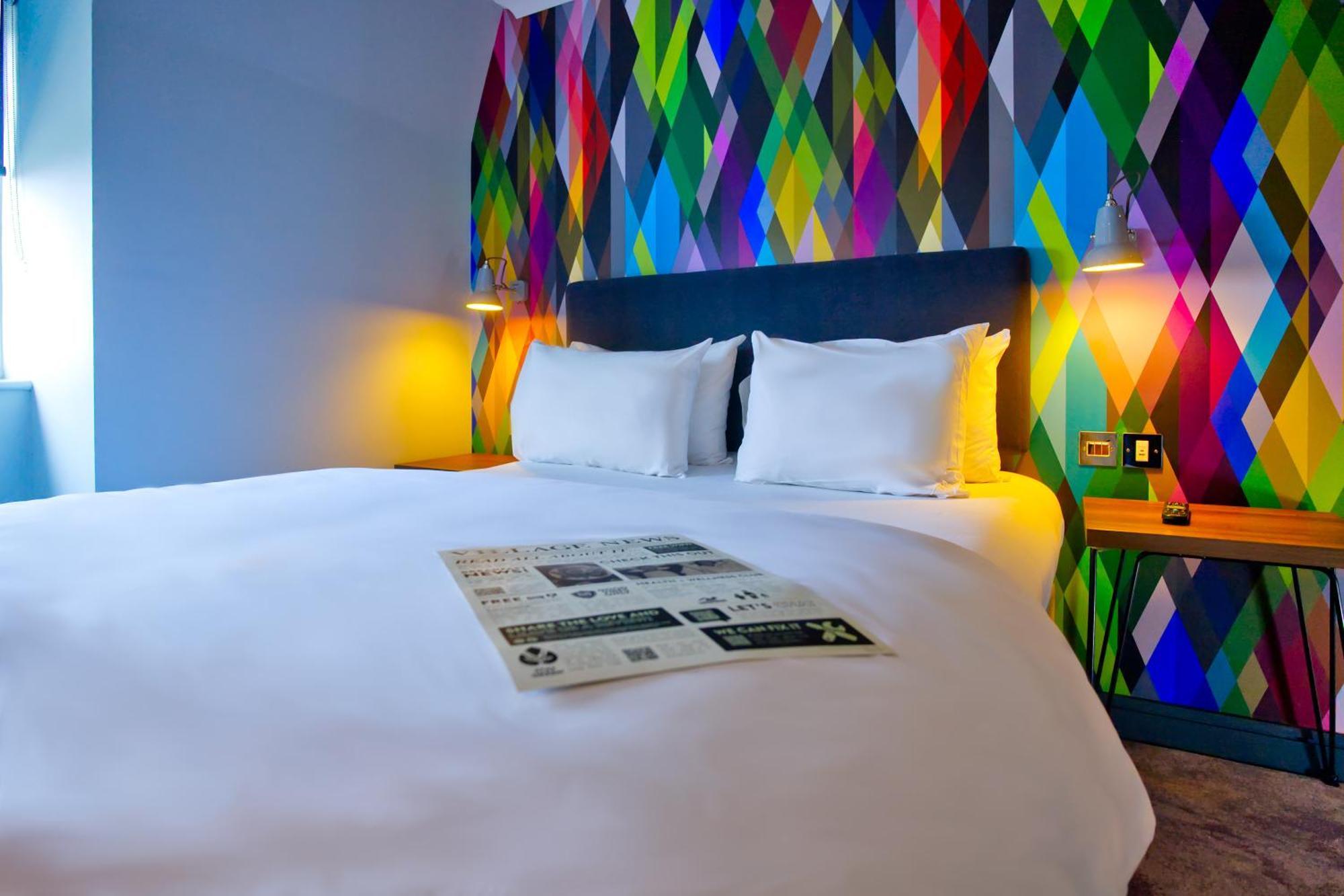 Village Hotel Manchester Hyde Esterno foto