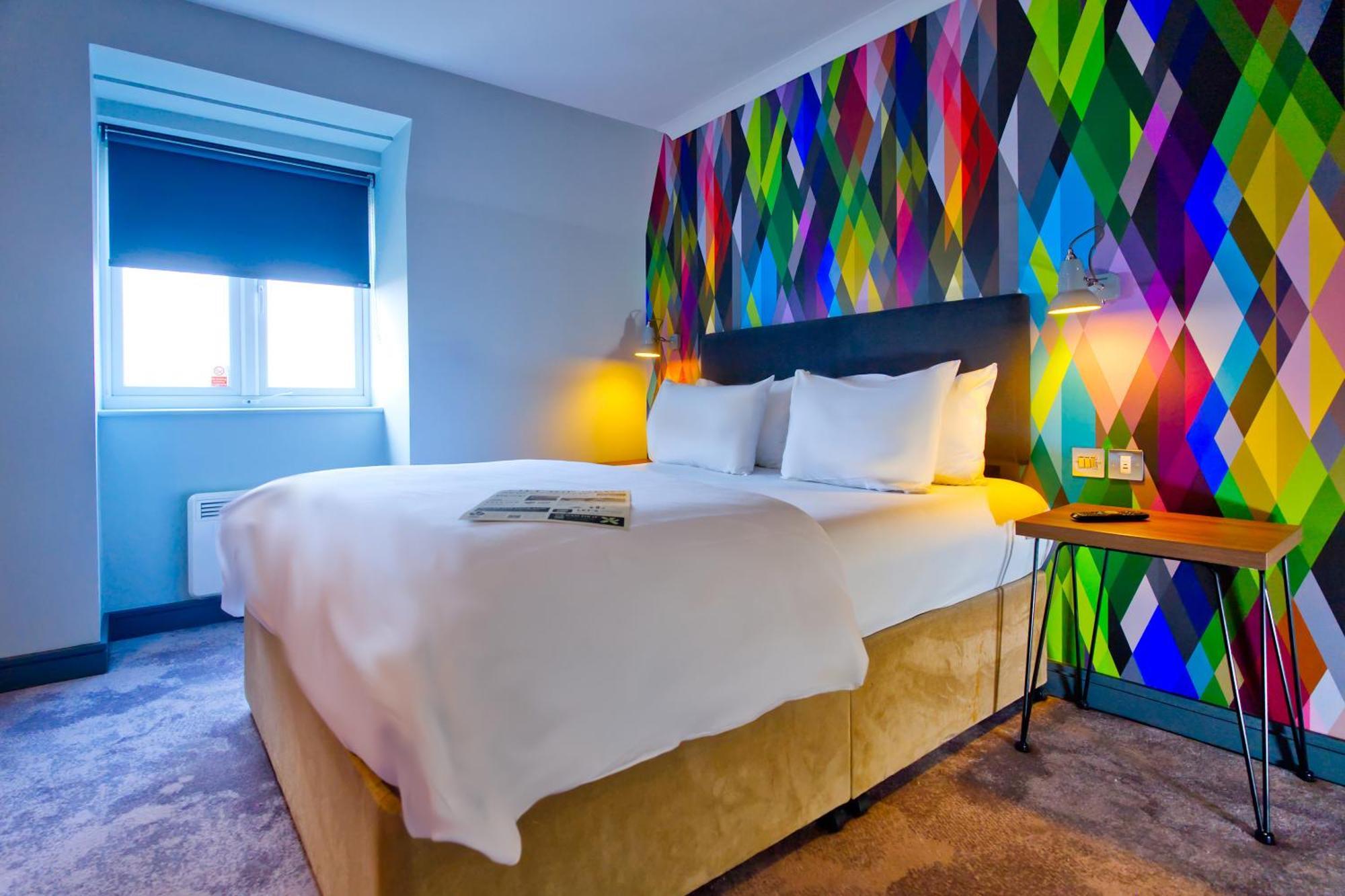 Village Hotel Manchester Hyde Esterno foto